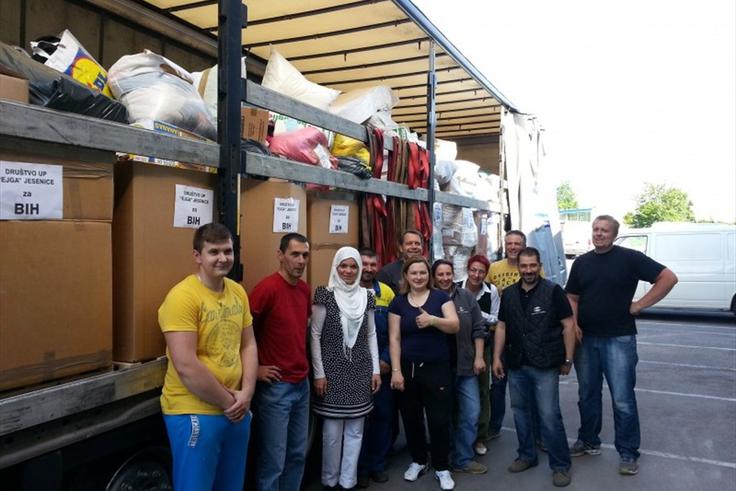 Pomoč za poplavljena območja v Srbiji ter Bosni in Hercegovini. | Foto: 