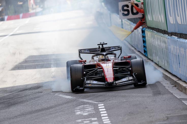V Ferrariju Charlesa Leclerca so odpovedale tri od štirih zavor. | Foto: Guliverimage