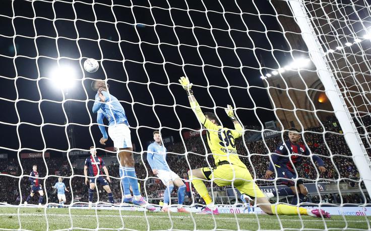 Dan Ndoye je priigral točko Bologni proti Napoliju. | Foto: Reuters