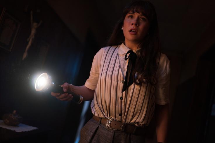 Zakoncema Warren se na lovu za duhovi pridruži tudi njuna hči Judy, ki jo igra Mia Tomlinson.  | Foto: Blitz Film & Video Distribution