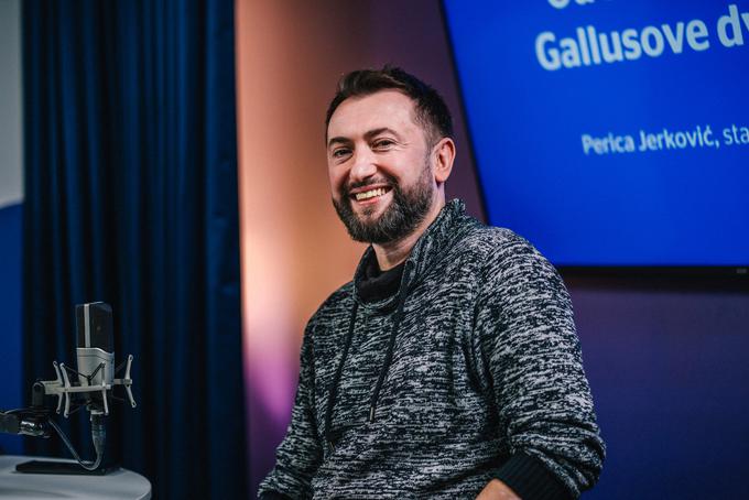 Določen humor je tako vezan na kulturne izkušnje, da ga je skoraj nemogoče ponoviti drugje, pravi o nastopanju v tujini. | Foto: Jan Lukanović