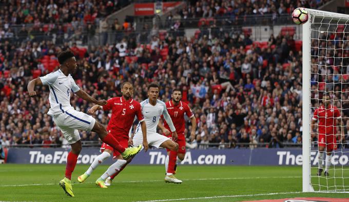 Trije levi so v soboto na Wembleyju pričakovano odpravili Malto. Premagali so jo z 2:0.  | Foto: Reuters