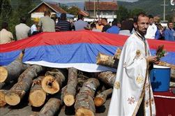 V sporu na Kosovu vpleteni strani medsebojno obtožujeta