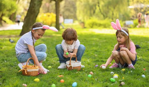 Kam za velikonočni vikend: od cvetočih parkov do lova na pirhe in glasbenih odrov