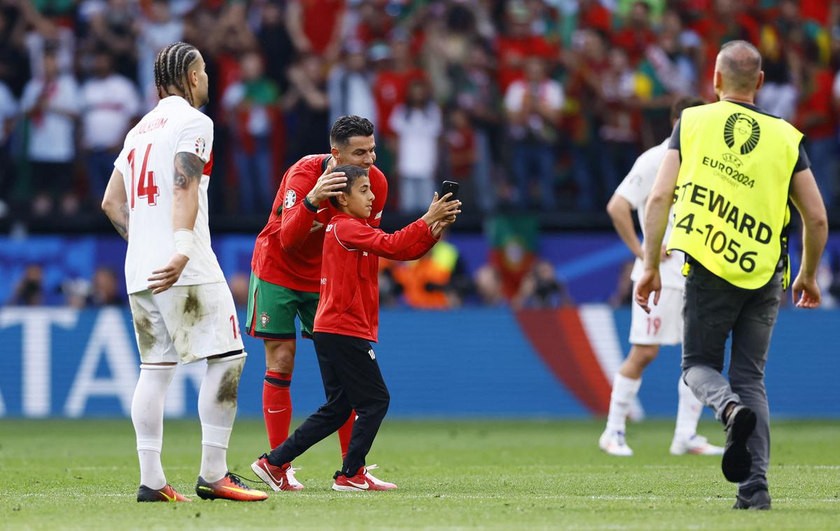 Cristiano Ronaldo selfie | Foto Reuters