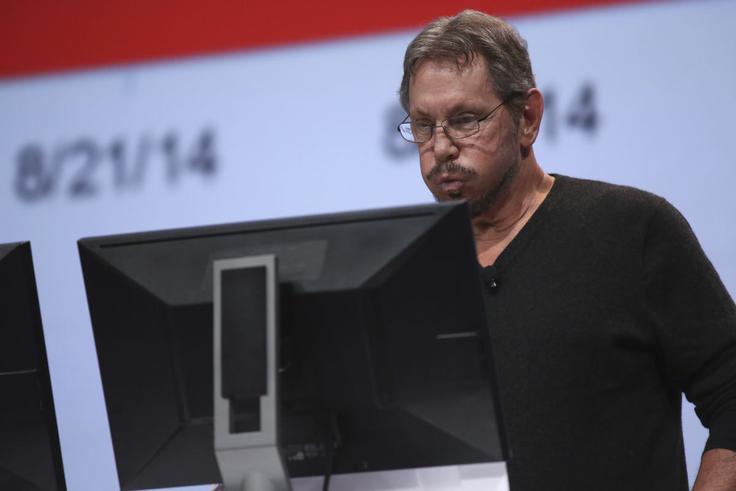 Ellison je eden od številnih tehnoloških vizionarjev, ki so svojo zgodbo o uspehu začeli pisati z opustitvijo visokošolskega izobraževanja. Kot Bill Gates in Steve Jobs je tudi Ellison pustil študij na fakulteti in se odločil ustanoviti svoje računalniško podjetje. | Foto: Reuters