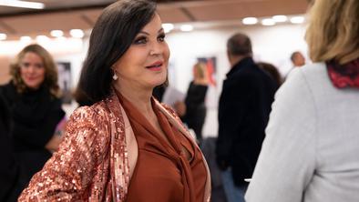 Miša Molk pošilja poletne pozdrave in pesem