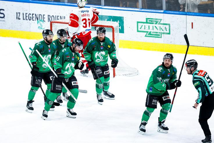 Zmaji so prednost v skupnih zmagah povišali na 3:1. | Foto: Aleš Fevžer