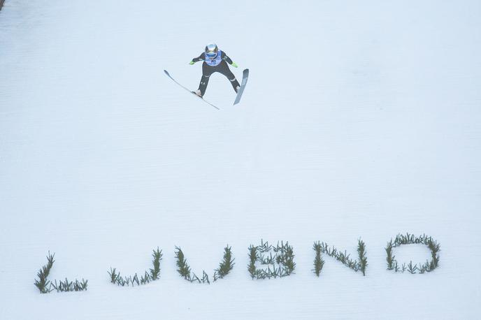 ženski skoki Ljubno 2020 | Smučarske skakalke se bodo na silvestrski turneji na Ljubnem bojevale za zlato sovo. | Foto Matic Ritonja/Sportida