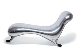 To je naslonjač, ki so ga prodali za 3,3 milijona evrov