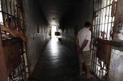 V Braziliji dva zapornika obglavili, ostale pa vrgli s strehe zapora