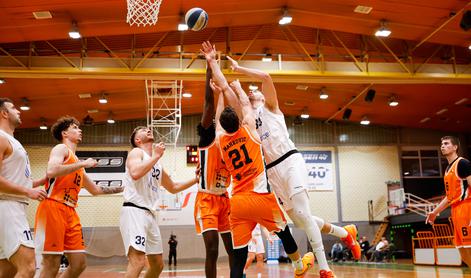 Krka odpihnila Zlatorog, Podčetrtek namučil Ilirijo, do zmag tudi Helios in Šenčur