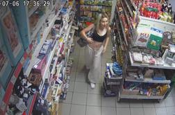 Drzna tatvina v kočevski trgovini: iščejo dve ženski #video