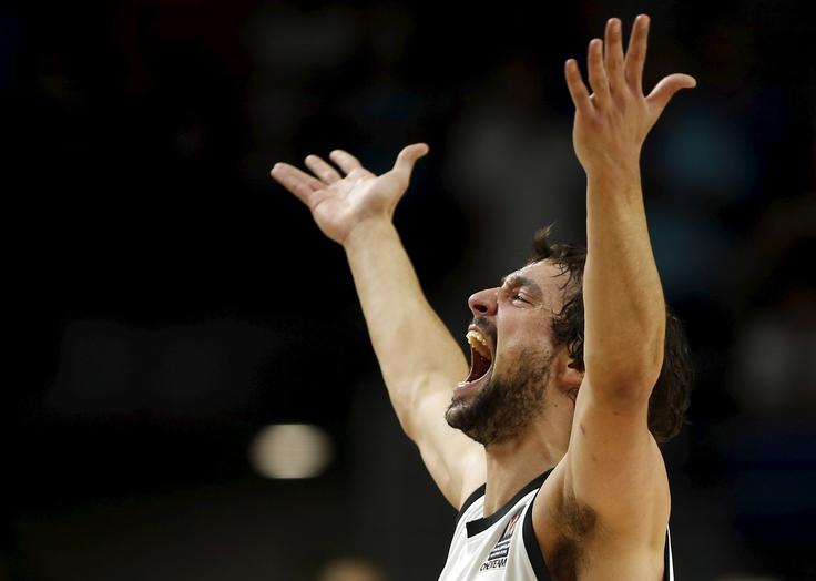 Sergio Llull meri na vrh. | Foto: Reuters