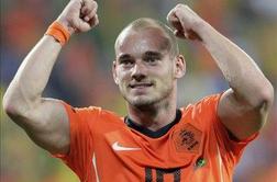 ManU si želi medse zvabiti Sneijderja