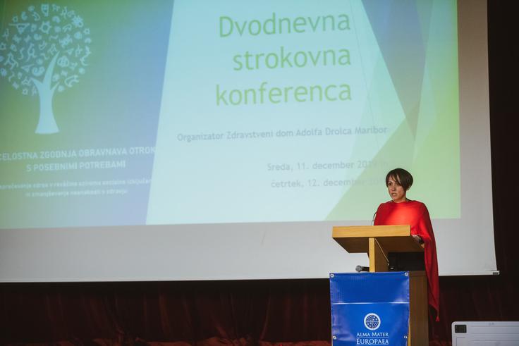 Simona Muhič, koordinatorica strokovnih aktivnosti za Zdravstveni dom dr. Adolfa Drolca Maribor pri projektu Celostna zgodnja obravnava otrok s posebnimi potrebami in njihovih družin ter krepitev kompetenc strokovnih delavcev. | Foto: 