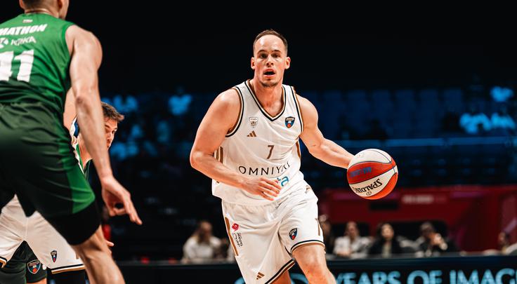 Z Dubajem je podaljšal sodelovanje. | Foto: Dubai Basketball