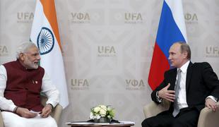 Vladimir Putin indijskemu premierju obljubil, da bo dal možnost jogi