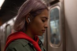 Apple predstavil nove slušalke AirPods Pro