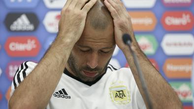 Argentinska kriza: Mascherano zanika besede lažnivca. Kdo bo določil ekipo za tekmo D?