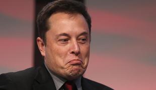 Je Elon Musk z zgodovinskim dosežkom Jeffa Bezosa res poražen?