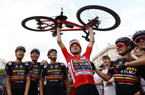 Drama tudi zadnji dan, junaki prešteti