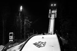 Smrt na skakalnici v Oberstdorfu, tekmovanje takoj prekinili
