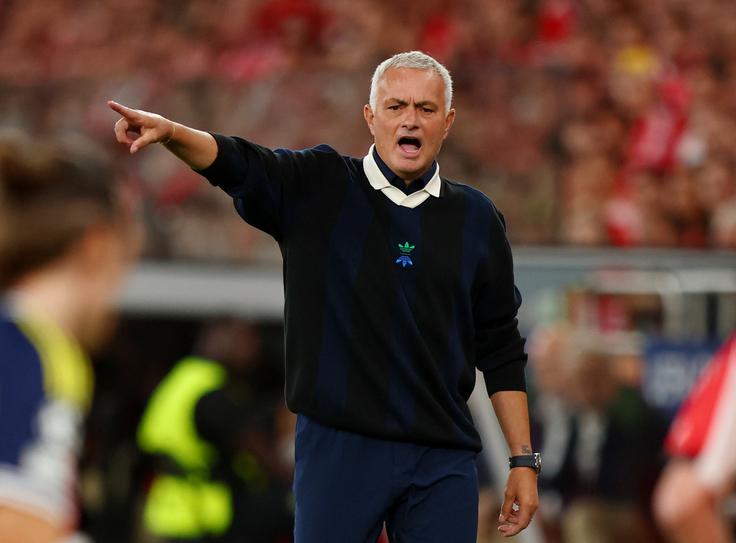 Jose Mourinho Fenerbahčeja ni uspel popeljati v ligo prvakov. | Foto: Reuters