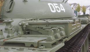 Eksplodiral ruski tank, poln razstreliva, namenjen Ukrajincem