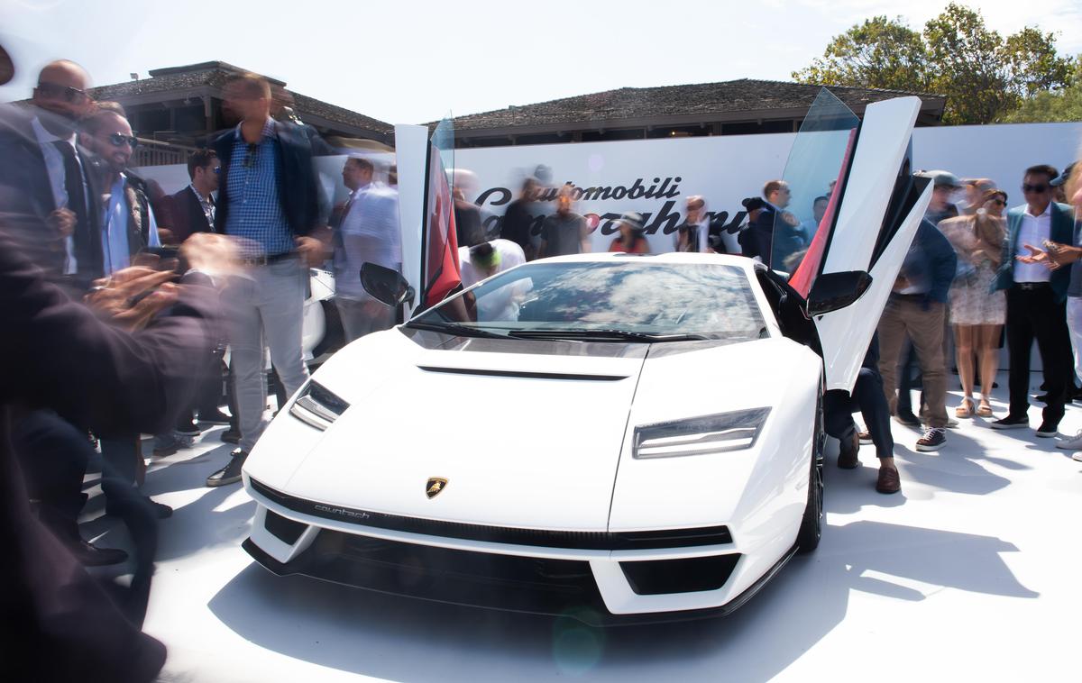 Lamborghini countach | Za redke izbrance se ime countach z uradno oznako LPI 800-4 zdaj spet vrača na cesto.  | Foto Lamborghini