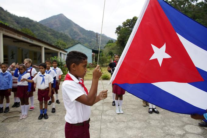 Eden izmed razlogov, zakaj zdajšnji kubanski predsednik spodbuja povezovanje v internet, je, da s tem vidi možnost lažje obrambe kubanske revolucije. | Foto: Reuters