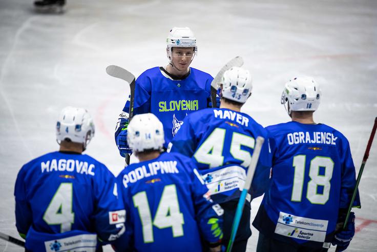 Tokratni udarni napad Jan Drozg-Luka Maver-Ken Ograjenšek. Za igralca tekme je bil izbran branilec Aleksandar Magovac. | Foto: Blaž Weindorfer/Sportida