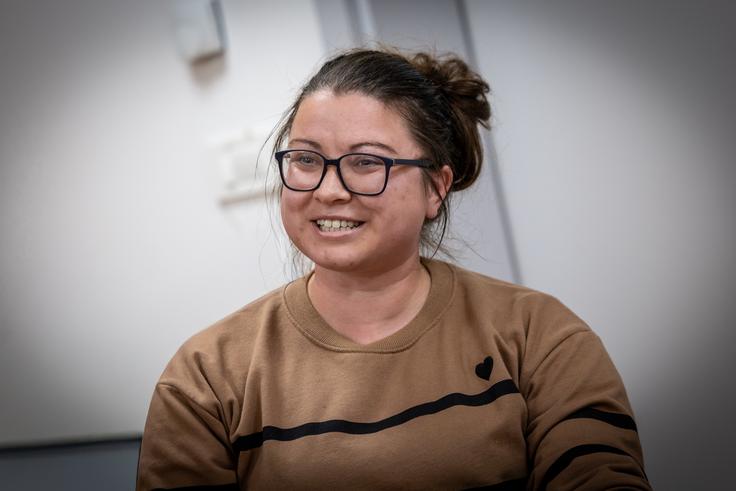 "Za gasilstvo se zagotovo odločiš, ker bi rad pomagal sočloveku. Za operativo pa moraš usvojiti tudi kar nekaj znanja," pove Sonja Arhar.  | Foto: Gaja Hanuna