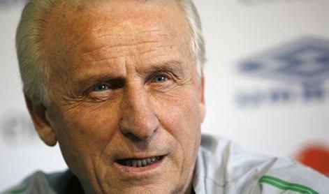 Trapattoni na Irskem vsaj do leta 2014