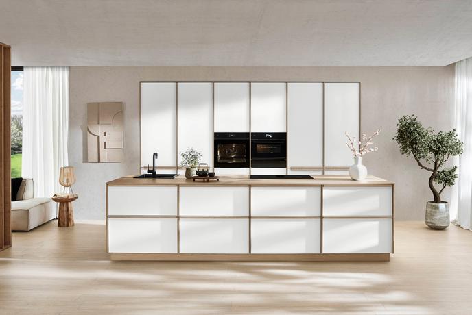 Kuhinje – trendi 2026: toplina narave, sodobna rustika in funkcionalna eleganca