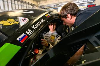 Pravi spektakel: Verstappen, Rossi in tudi 18-letni Slovenec Mark Kastelic