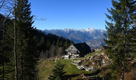 Posebna tura, ki jo predlaga oskrbnik priljubljene koče #video