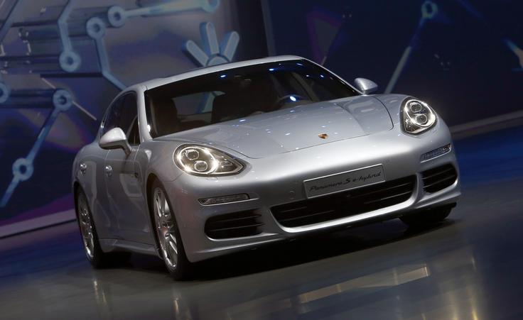 Panamera je bila do zdaj na voljo tudi v hibridni različici. | Foto: 