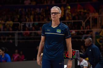 Žalostna novica pred tekmo Brazilcev, trener na robu solz #video