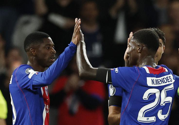 Ousmane Dembele je že v prvi polovici prvega polčasa dvakrat zatresel mrežo letošnjega evropskega krvnika Celja. | Foto: Reuters