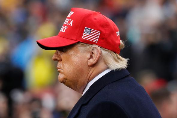 Trump spet obrnil ploščo: 90-dnevna zamrznitev carin, za Kitajsko pa dodatno povišanje