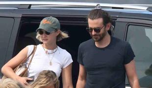 Bradley Cooper in Gigi Hadid s poljubom potrdila, da sta par #foto