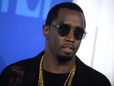 Sean Diddy Combs do izreka sodbe ostaja v zaporu