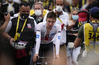 Mama Tadeja Pogačarja razkrila ozadje težav na kronometru Toura 2023: trebušna viroza