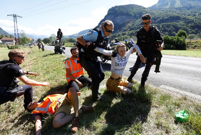 Dirka po Franciji protestniki | Foto: Reuters