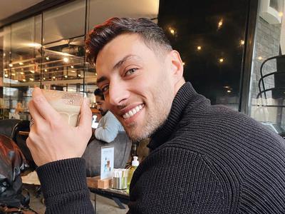 Zvezdnik turških serij z visokimi dolgovi pobegnil na Bali