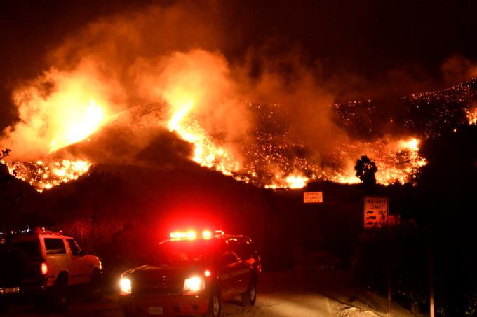 Požari, ki trenutno še vedno mučijo gasilce v Kaliforniji, veljajo za najhujše, ki so to ameriško zvezno državo prizadeli v zadnjih desetletjih. | Foto: Reuters