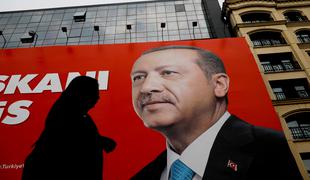 Erdogan v škripcih, opozicija na volitvah stavi na Inceja