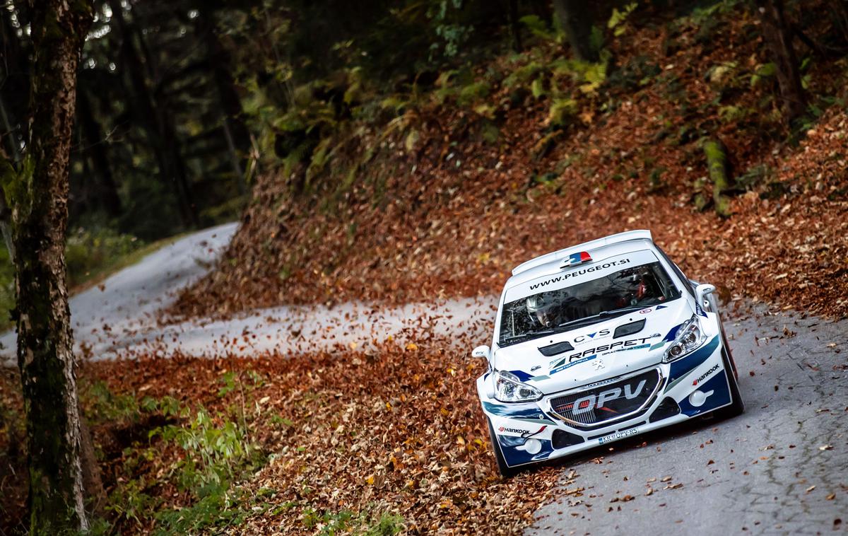 reli Idrija | Roku Turku in Blanki Kacin (peugeot 208 R5) se nasmiha drugi naslov državnega prvaka v skupni razvrstitvi. | Foto Uroš Modlic