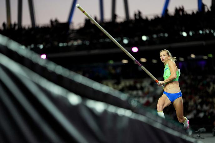 Tina Šutej | Tina Šutej je na super svetovnem prvenstvu v Budimpešti osvojila sedmo mesto. | Foto Reuters